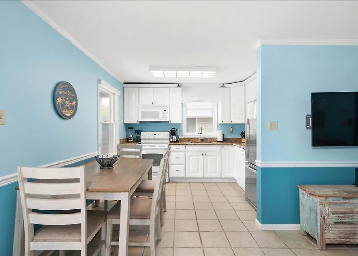 3 Bedroom Pet Friendly Oceanblock Condo! Ocean City