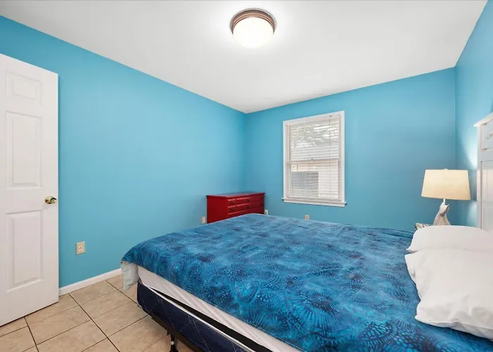 3 Bedroom Pet Friendly Oceanblock Condo! Holiday home Ocean City